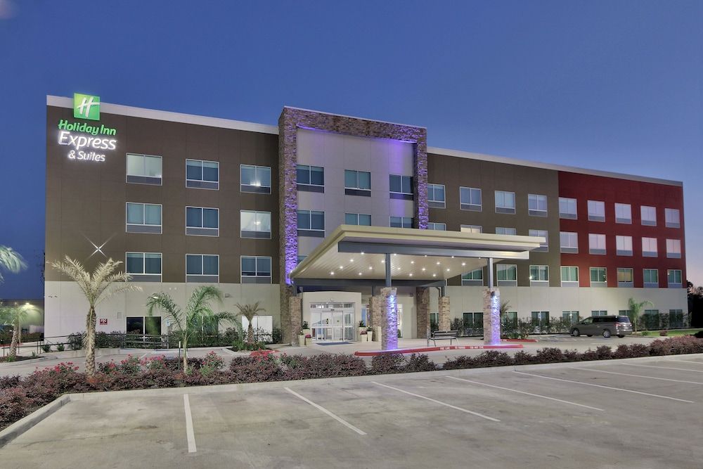 undefined Holiday Inn Express & Suites Houston East - Beltway 8 by IHG 8