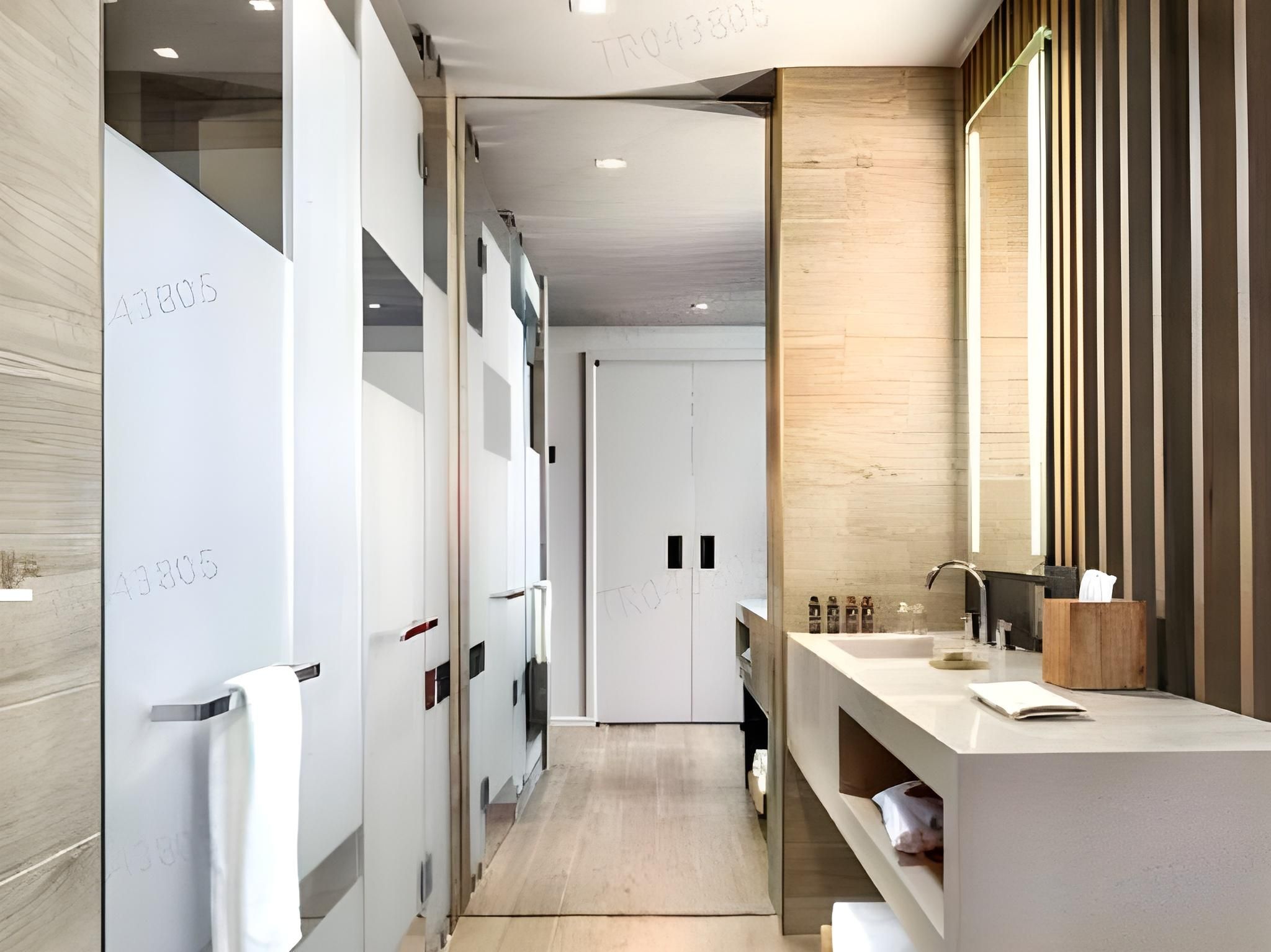 undefined EAST Miami 10