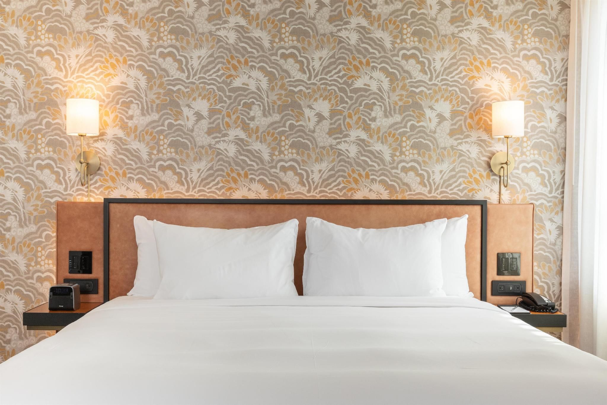 One King Bed Premium