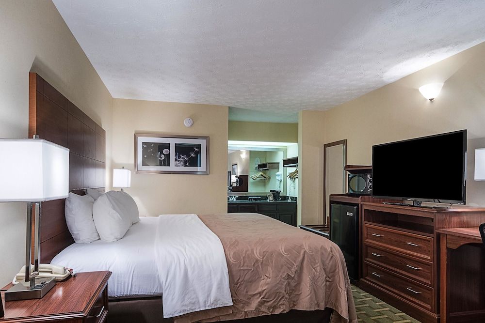 Quality Inn Hartwell Standard Room, 1 King Bed