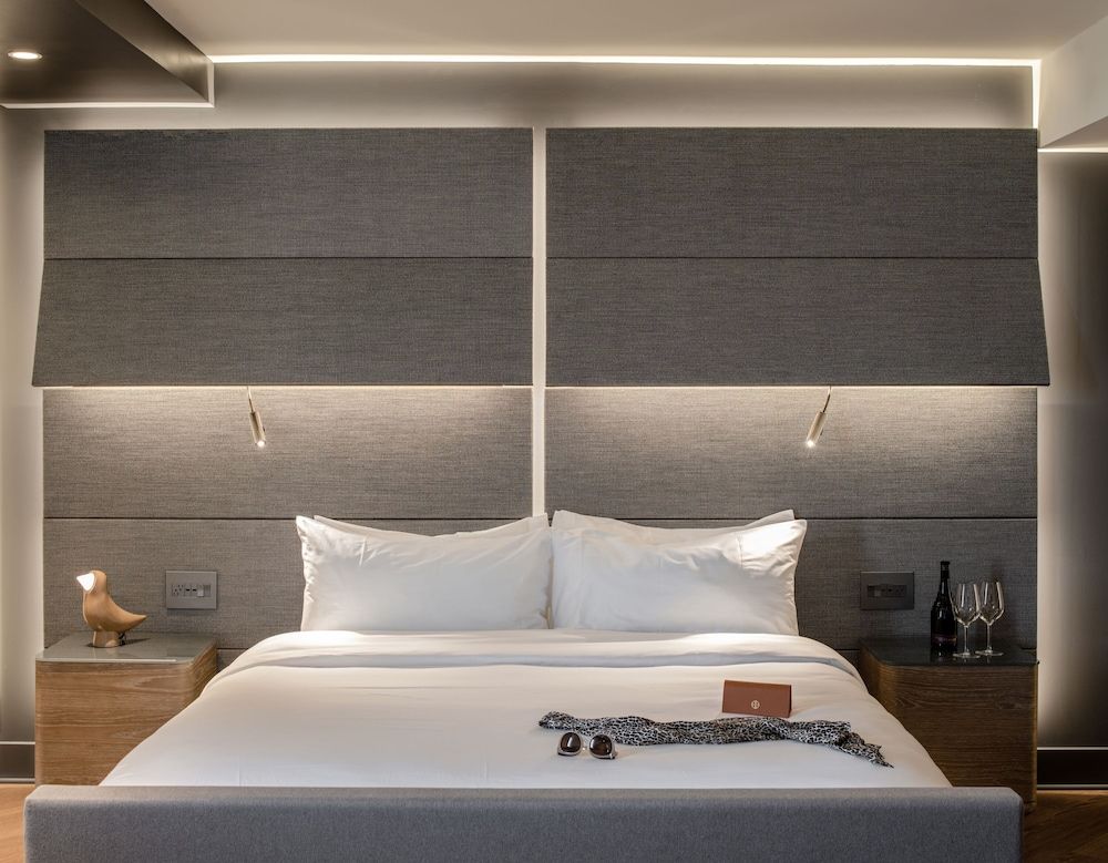 Room, 1 King Bed, Non Smoking (Hearing Accessible)