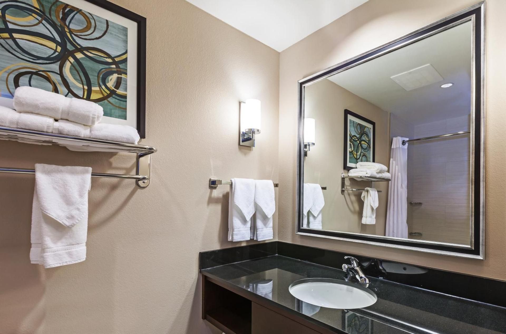 Clarion Hotel The Colony - Plano West 2 Queen Beds, Nonsmoking 9