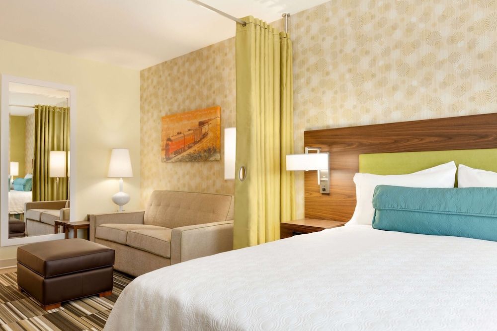 Studio Suite, 1 Queen Bed with Sofa bed, Non Smoking, Kitchen