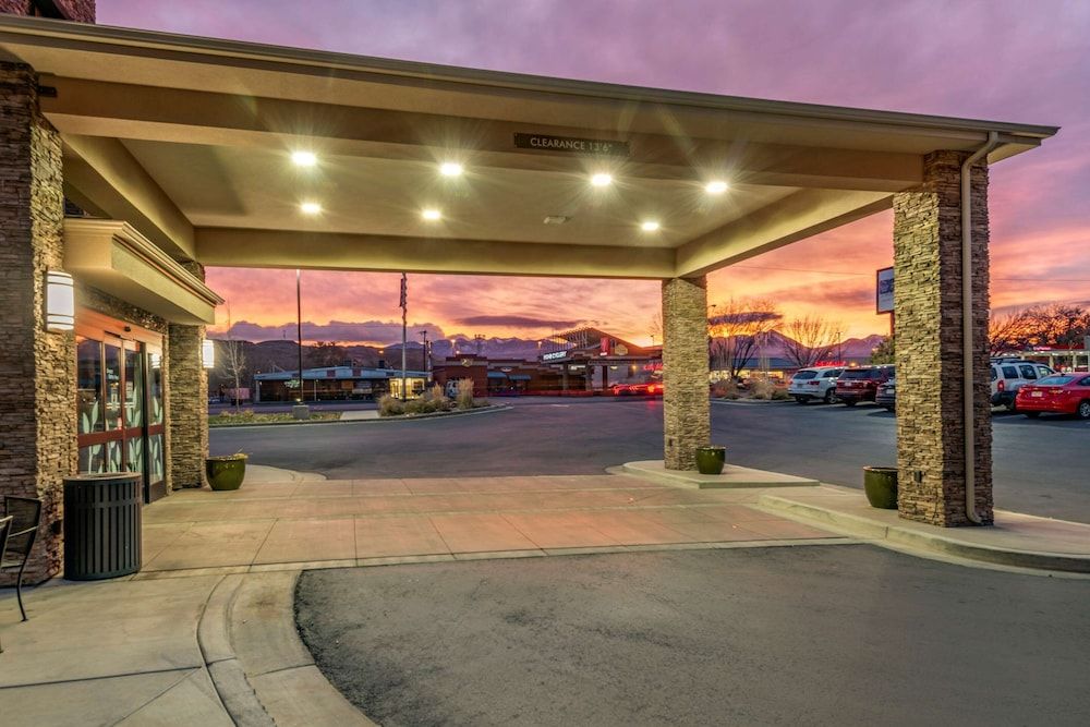 undefined Sleep Inn & Suites Moab near Arches National Park 5