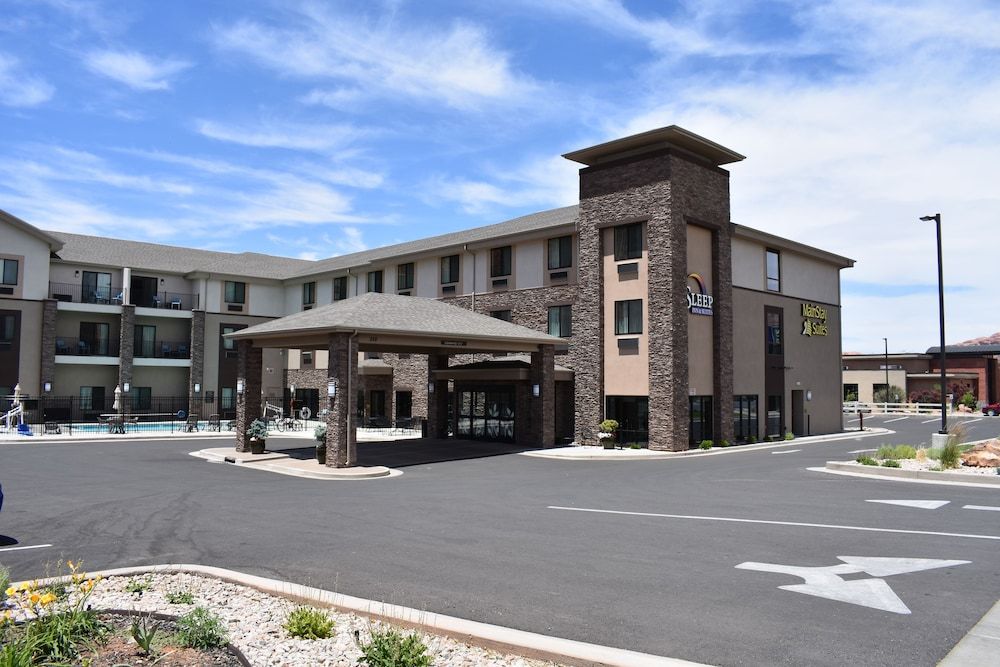 undefined Sleep Inn & Suites Moab near Arches National Park 2