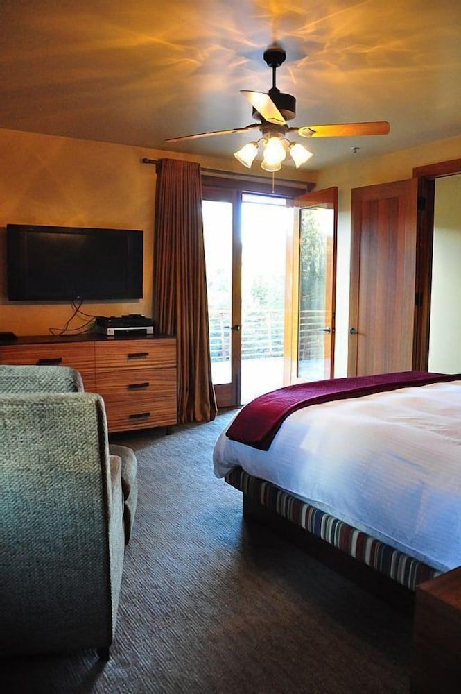 Luxury Suite, 3 Bedrooms (Clubhouse)
