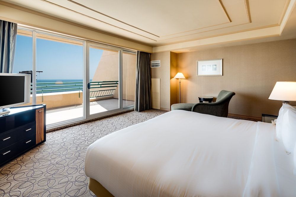 Two Bedroom Double Queen Family Suite