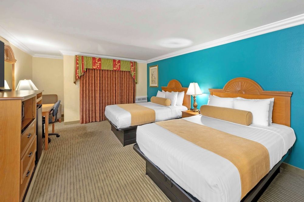 Standard Room, 2 Queen Beds, Non Smoking, Balcony