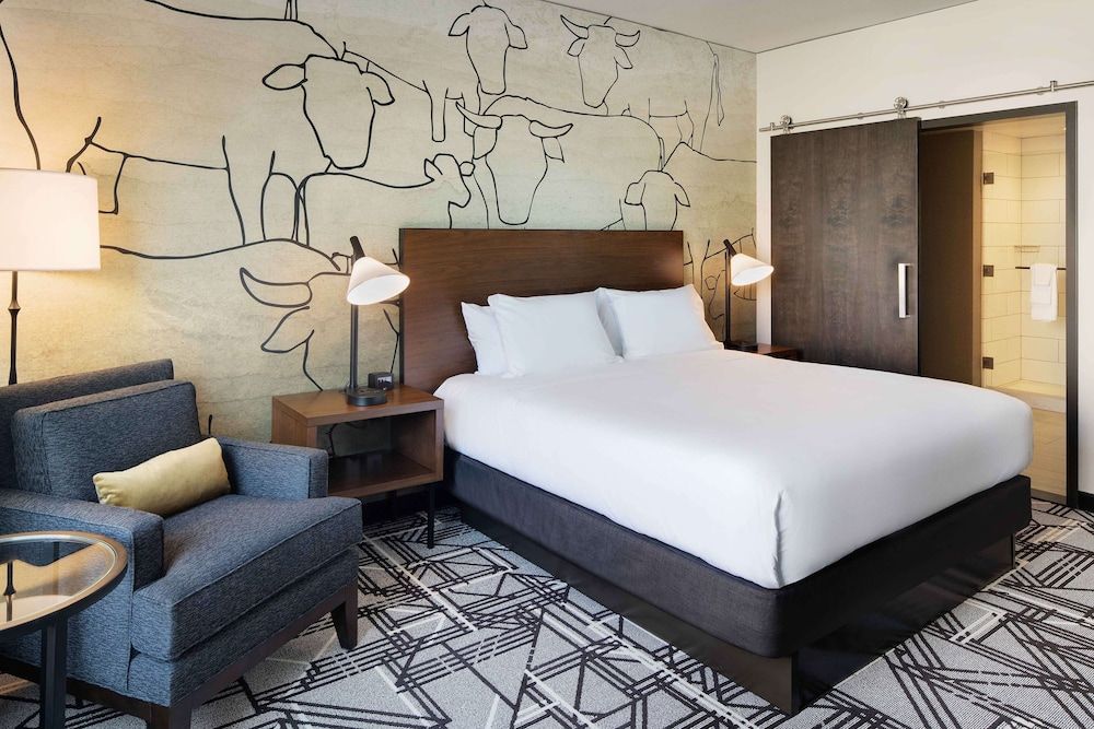 Room, 1 King Bed, Accessible, Non Smoking (Hearing)