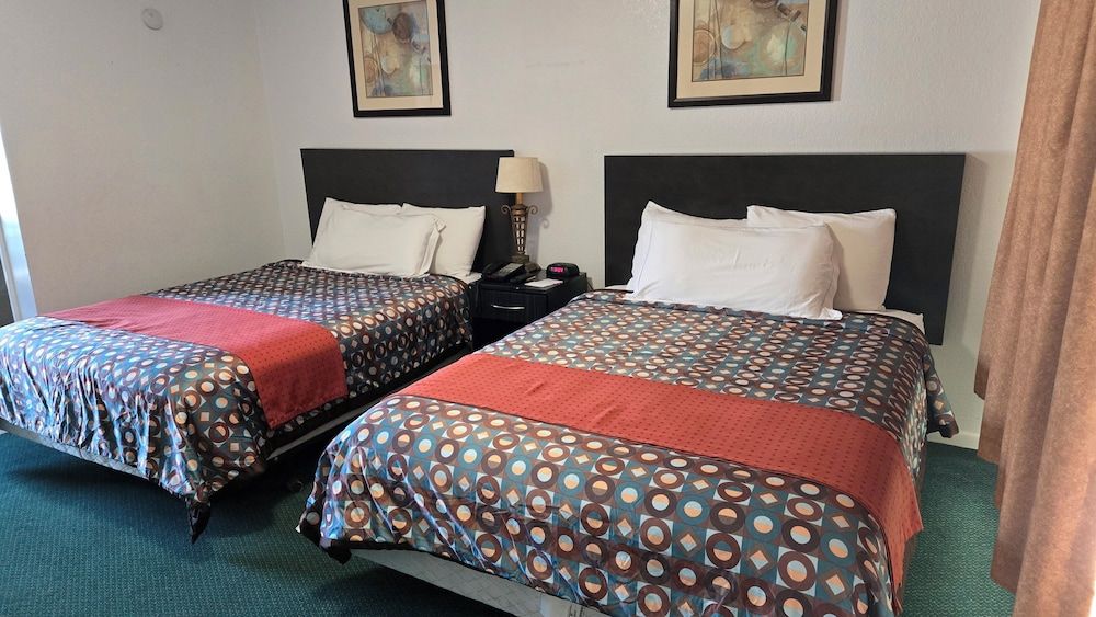 Room, 2 Queen Beds, Non Smoking
