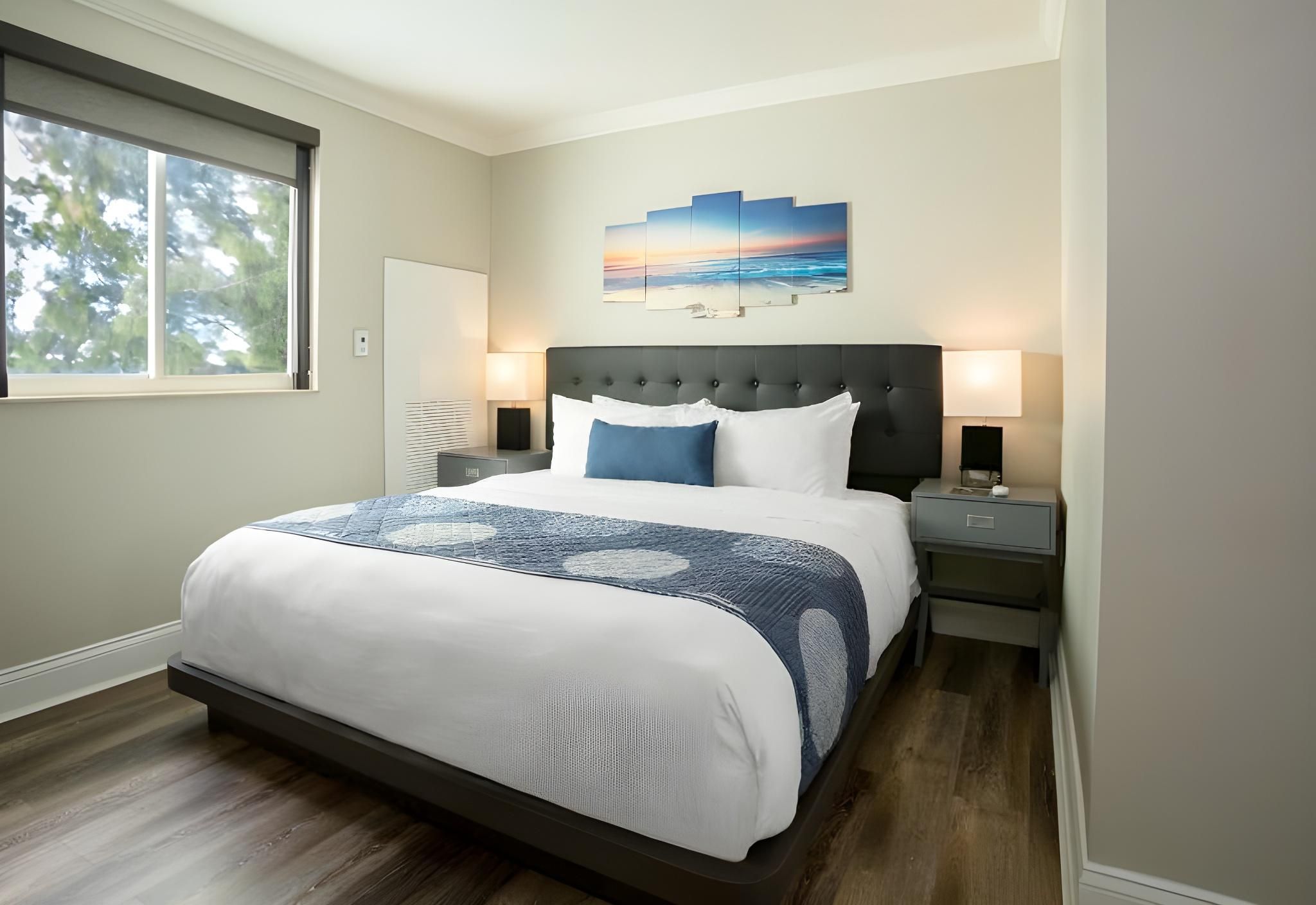 Executive Suite with King Bed