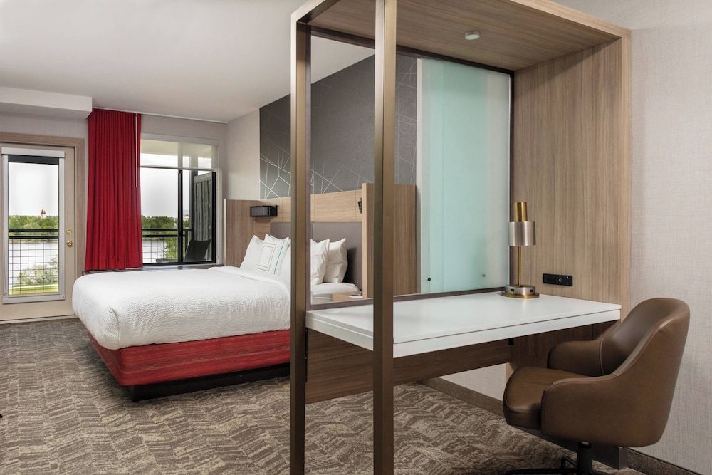 Suite, 1 King Bed with Sofa bed, Non Smoking