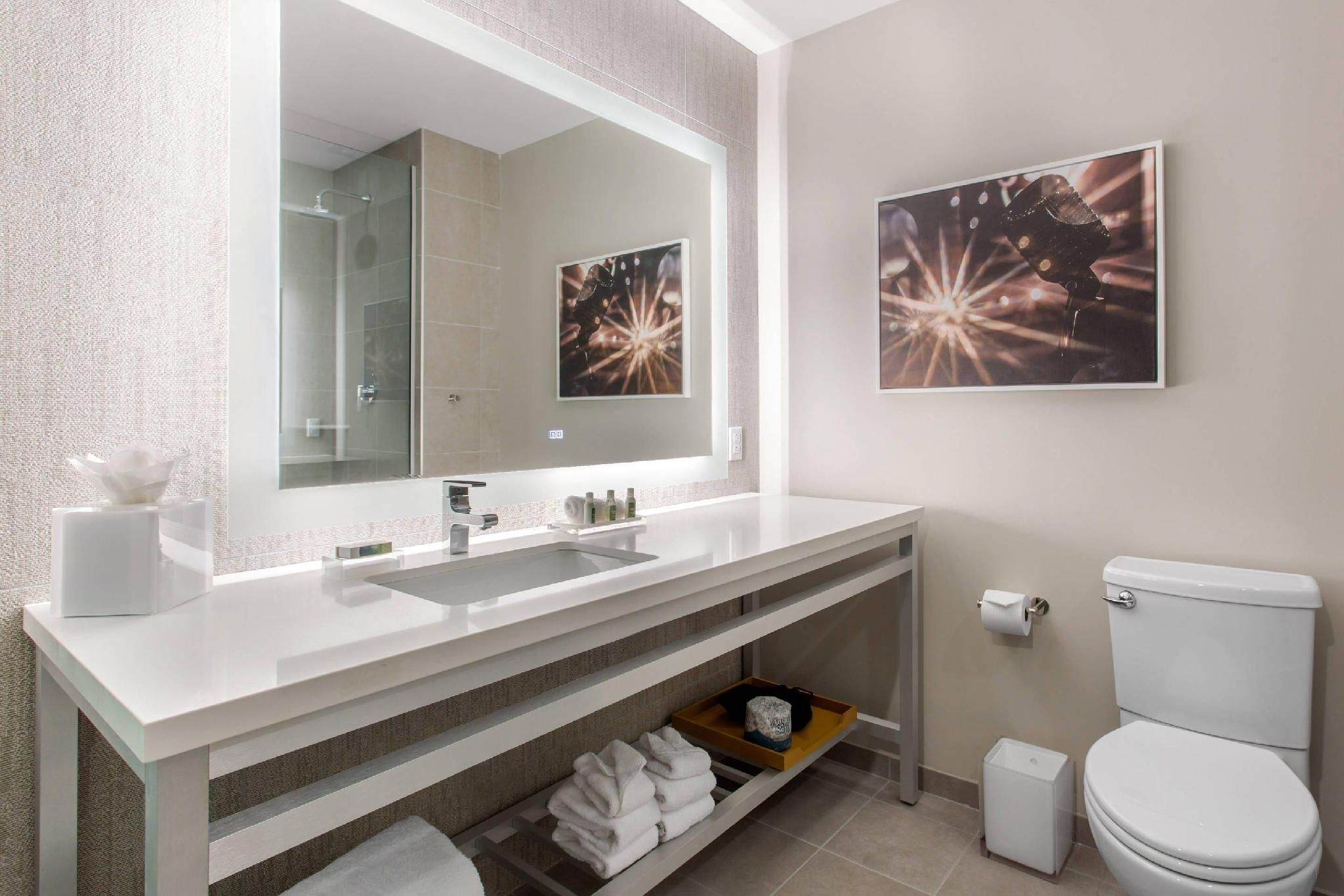 undefined Cambria Hotel Philadelphia Downtown - Center City 9