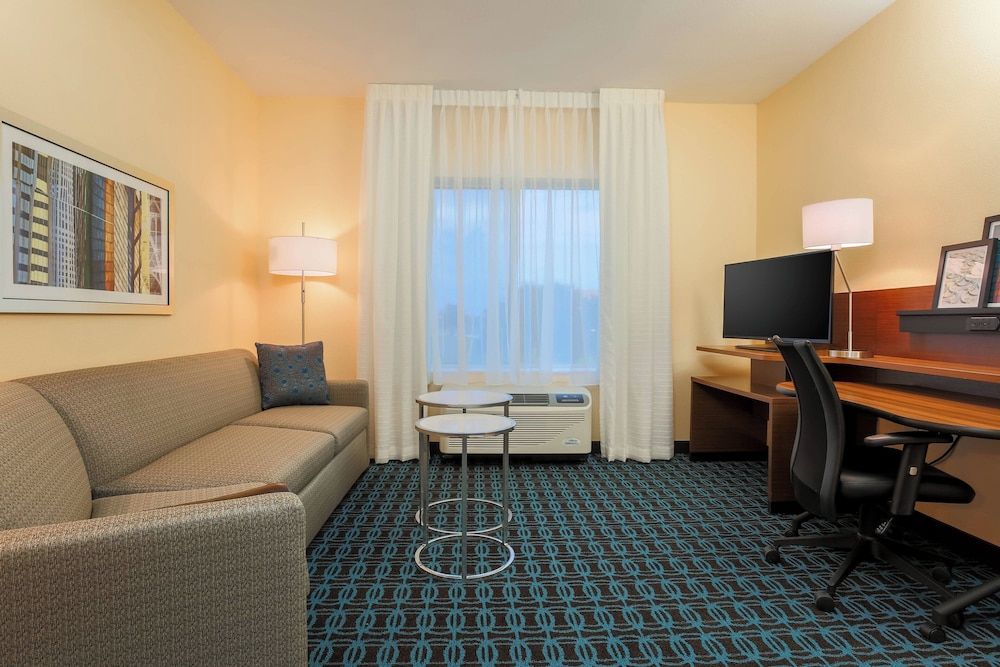 Suite, 1 King Bed with Sofa bed, Non Smoking