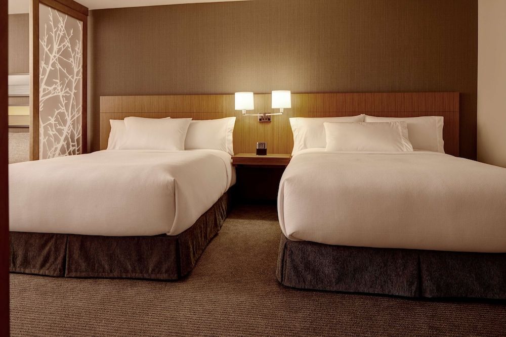 Standard Room, Multiple Beds (High Floor, 2 Queen and 1 Sofa Bed)