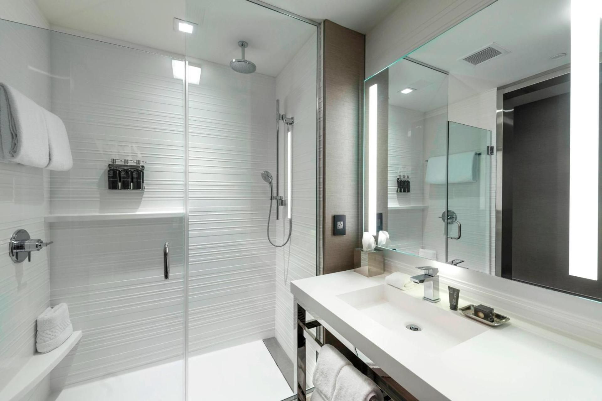 undefined AC Hotel by Marriott Boston Downtown 9