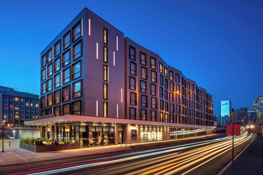 undefined AC Hotel by Marriott Boston Downtown 4