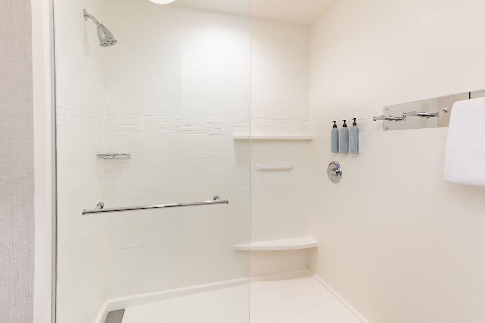 Residence Inn Las Vegas Airport Studio Suite, 1 King Bed with Sofa bed 2