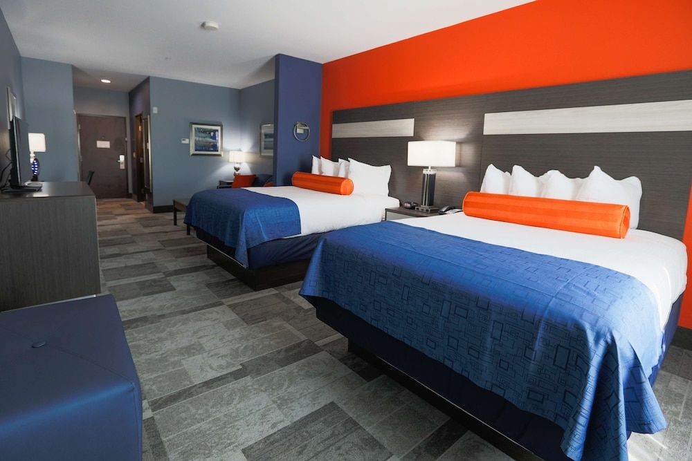 Suite, 2 Queen Beds, Accessible, Bathtub (with Sofabed)