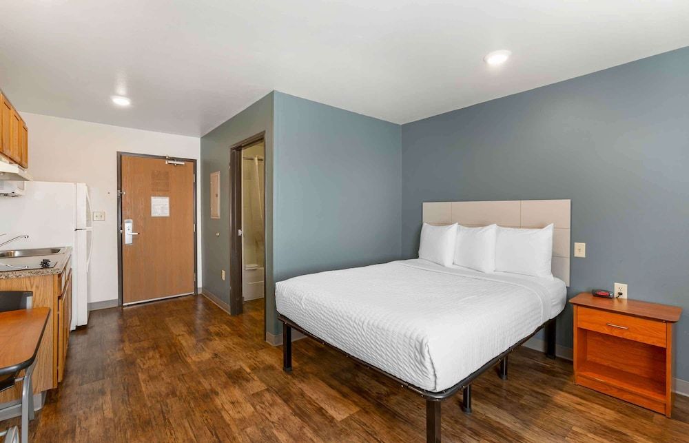 Extended Stay America Select Suites - Phoenix - North