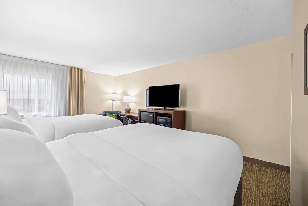 Room, 2 Queen Beds, Non Smoking (Pet friendly)