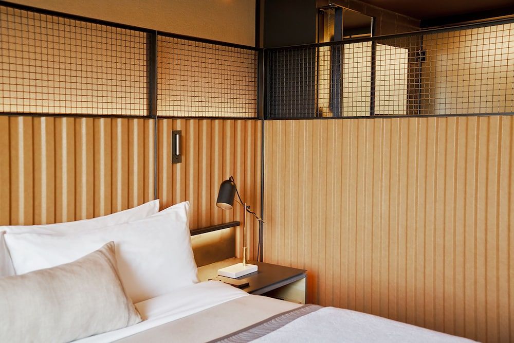 1 Hotel Brooklyn Bridge Room, 1 King Bed (Dumbo) 3