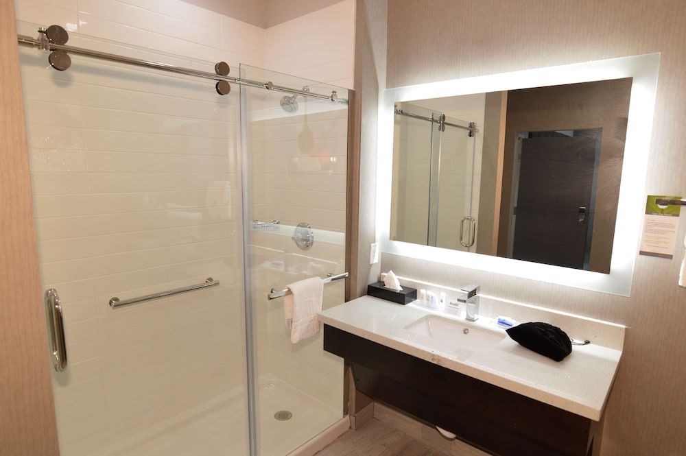 Best Western Plus Executive Residency Baytown Suite, 1 King Bed, Accessible, Kitchenette