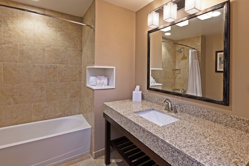 undefined Courtyard Houston I-10 West/Park Row 8