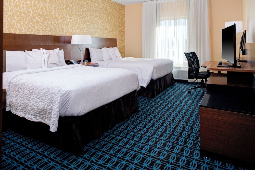 Room, 2 Queen Beds, Non Smoking (Mobility/Hearing Accessible, Tub)