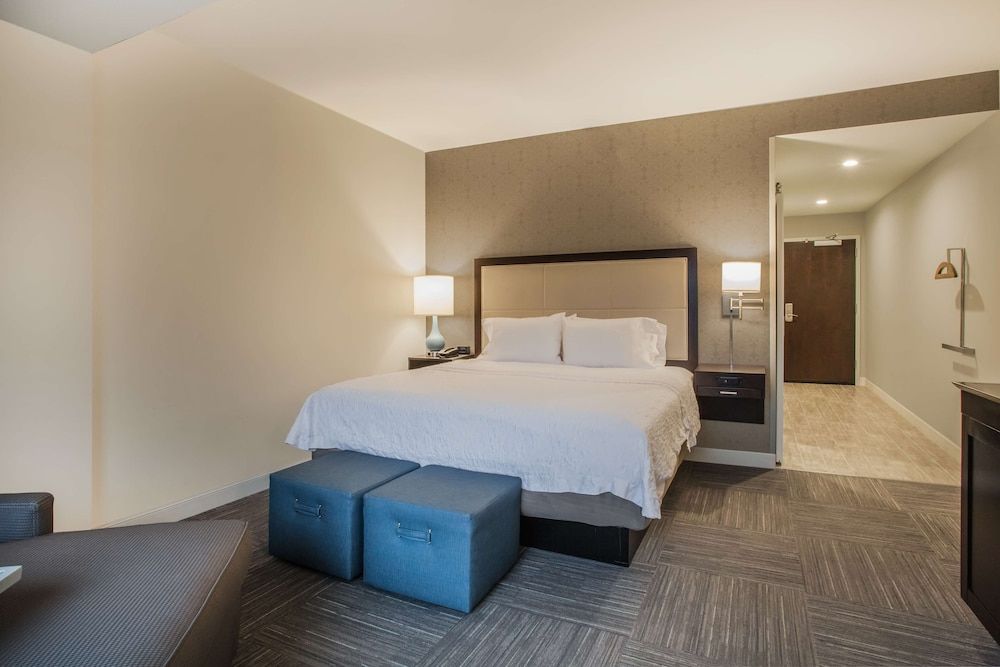 Room, 1 King Bed, Non Smoking