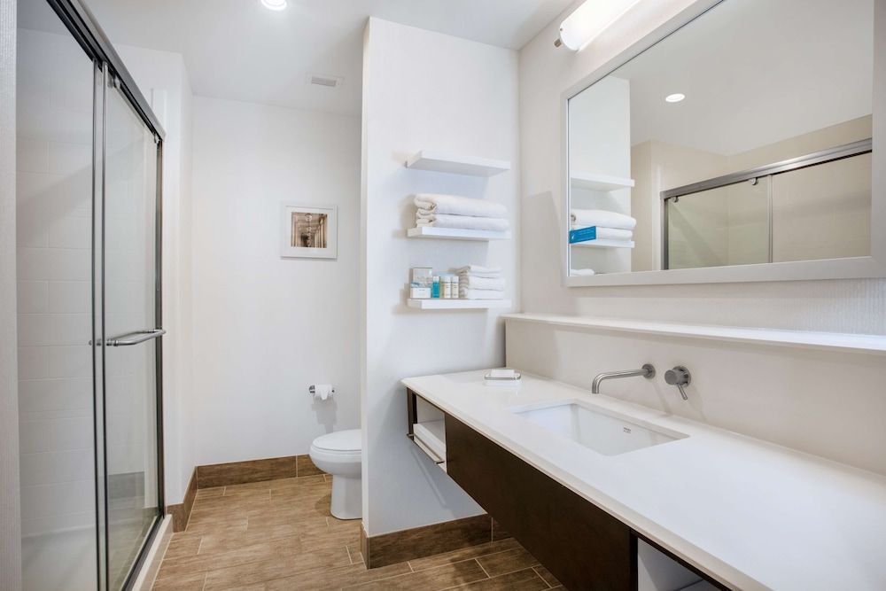 Room, 2 Queen Beds, Accessible, Non Smoking (hearing acc)
