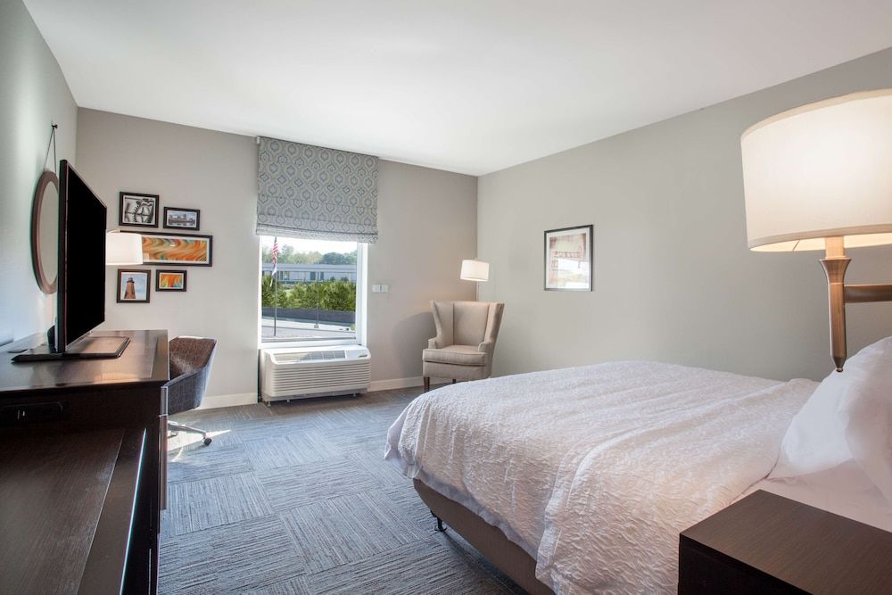 Room, 1 King Bed, Accessible, Non Smoking (hearing acc)
