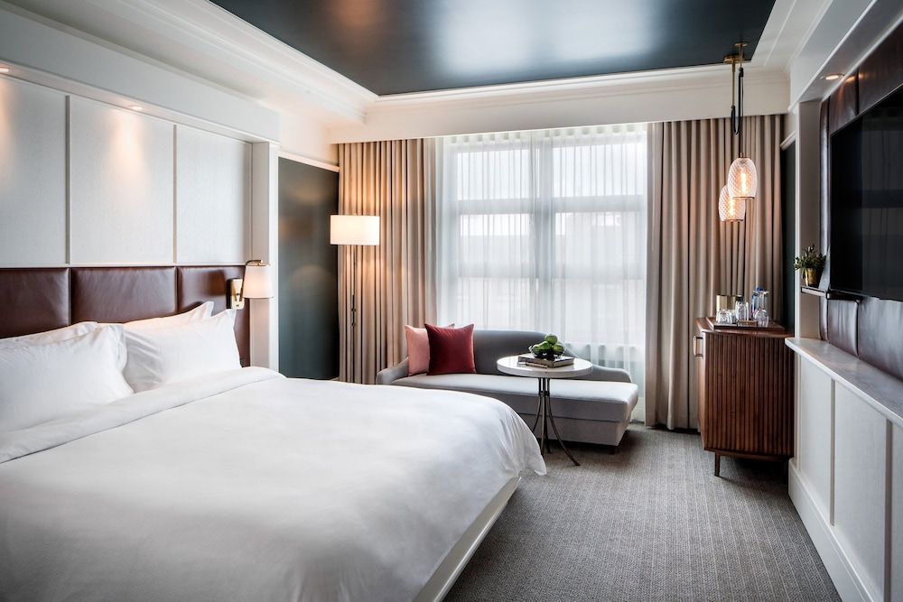 Superior Room, 1 King Bed