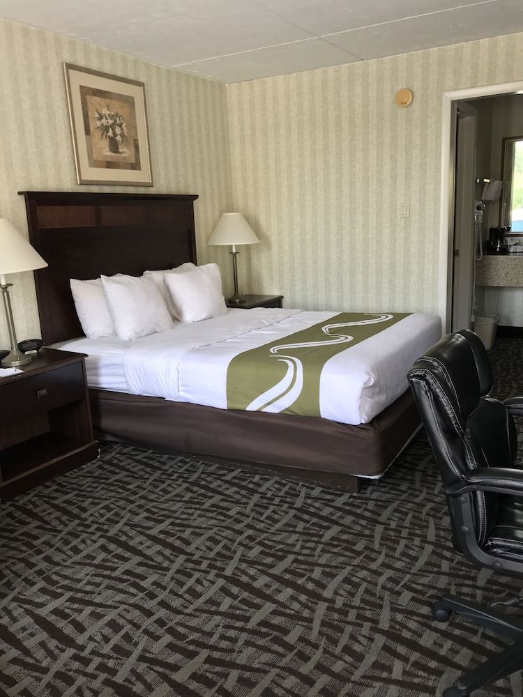 Standard Room, 1 Queen Bed, Non Smoking