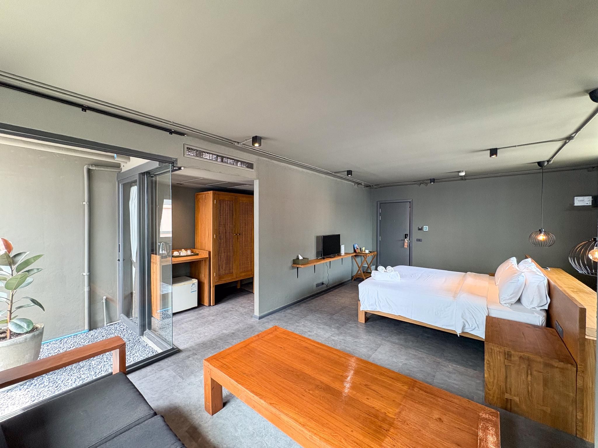 Centric Place Hotel Premier Corner Room