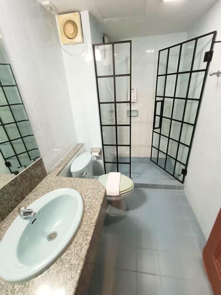 Centric Place Hotel Family Room 3