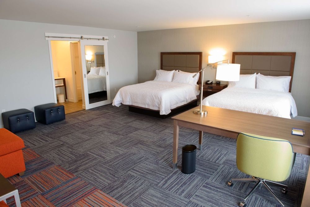 Studio, 2 Queen Beds, Accessible, Non Smoking (mob/hearing acc w/ bathtub)