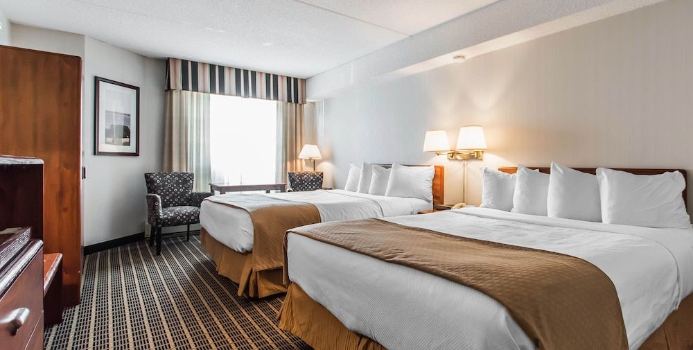 Room, 2 Queen Beds, Non Smoking (Upper Floor)