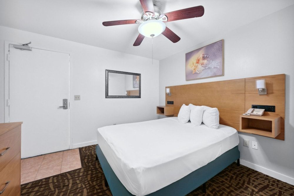 Deluxe Suite (Ocean/Gulf View)