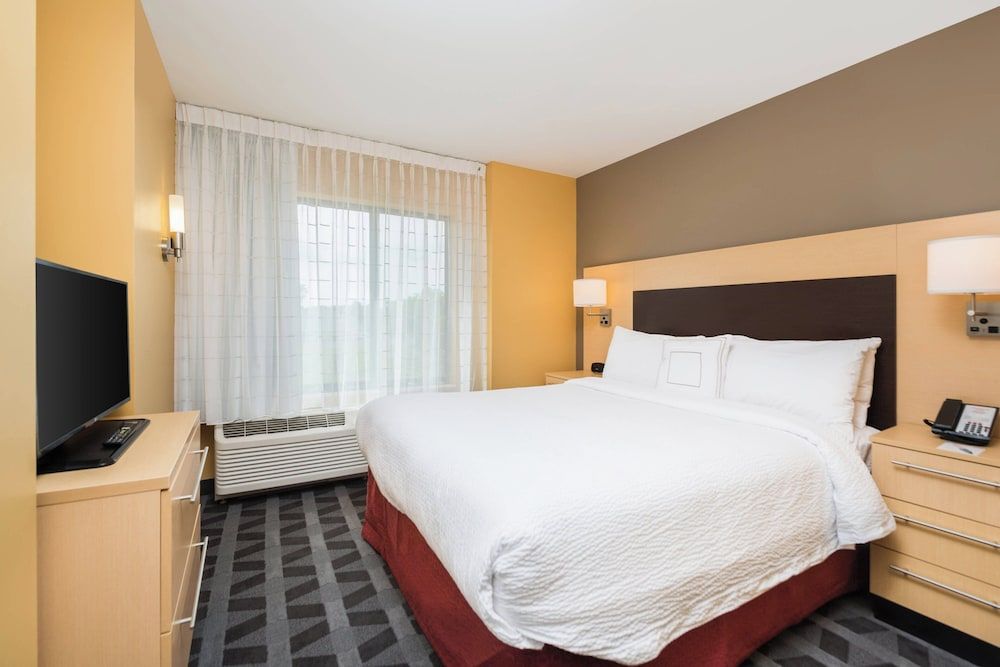 Suite, 2 Bedrooms, Non Smoking (Hearing Accessible)