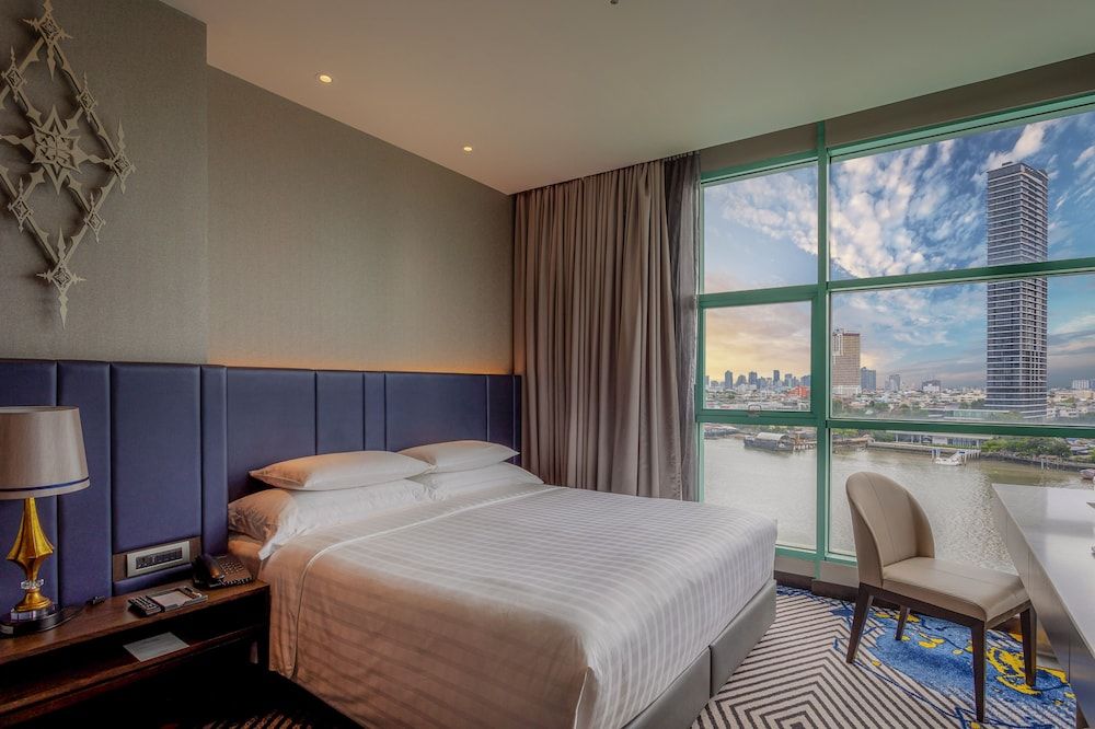 One Bedroom Suite King River View