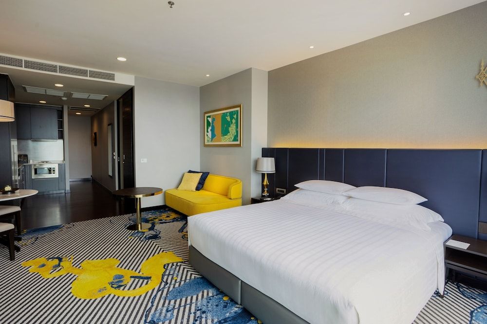 Chatrium Hotel Riverside Bangkok Grand Deluxe King City View