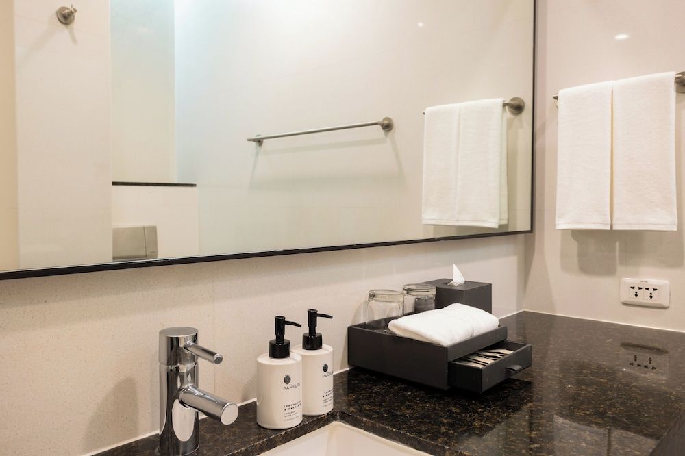 Chatrium Hotel Riverside Bangkok Grand Deluxe King City View 12