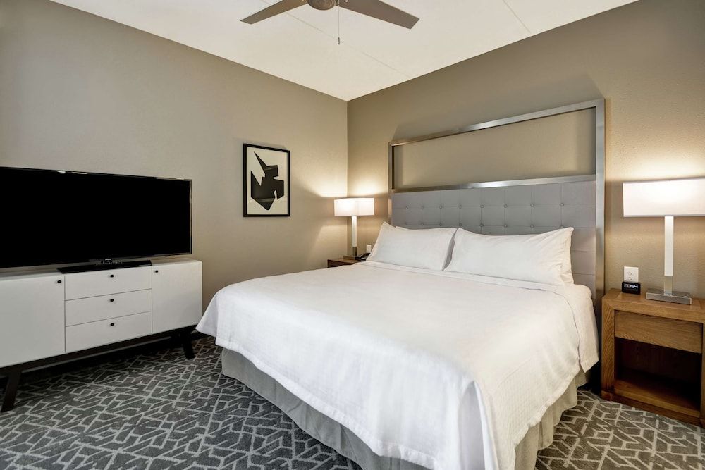 Studio Suite, 1 King Bed, Non Smoking