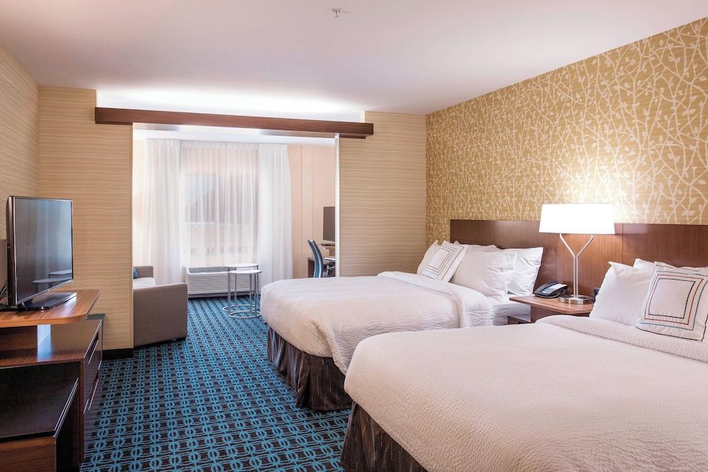 Suite, Multiple Beds