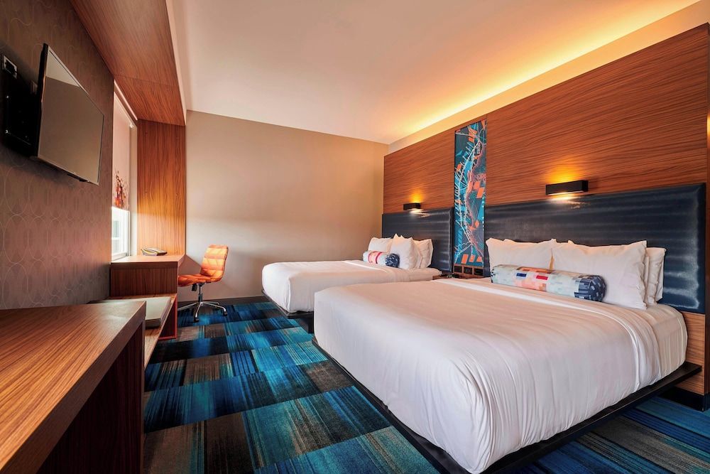 Room, 2 Queen Beds, Non Smoking (Mobility Accessible, Roll-In Shower)