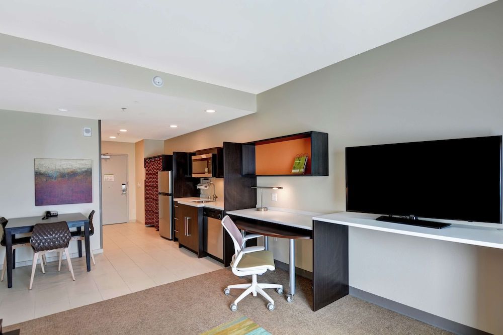 undefined Home2 Suites by Hilton Las Vegas Strip South 3