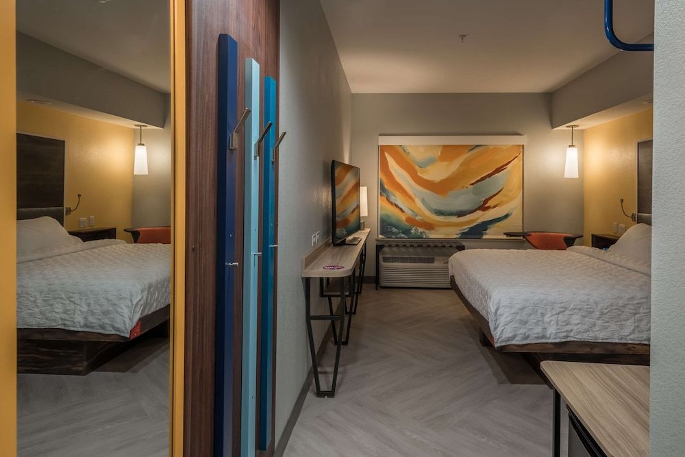 Room, 1 King Bed, Accessible (Hearing)