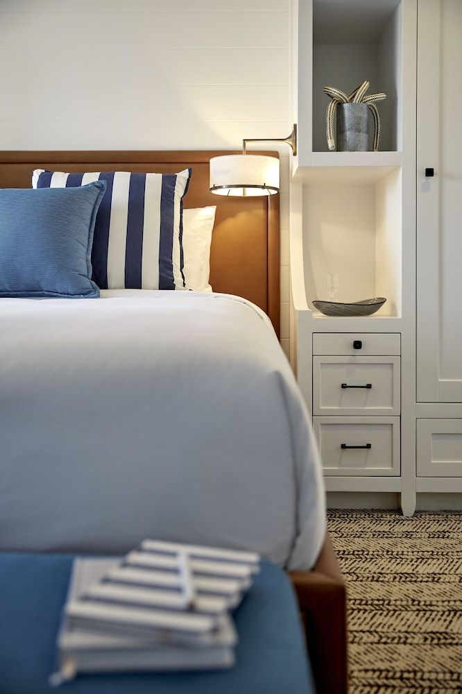 Room, 1 King Bed (Hearing Accessible)