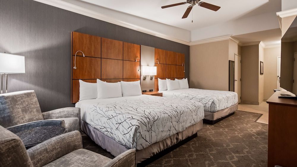 Standard Room, Multiple Beds, Refrigerator & Microwave, Mountain View